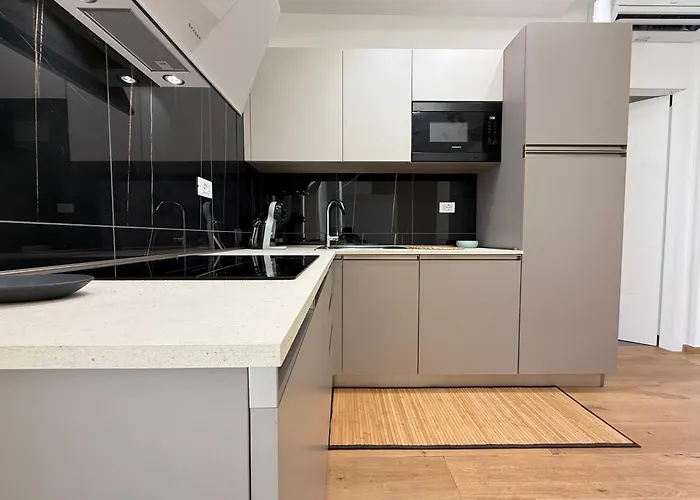 Strozzi - Modern Daire Floransa