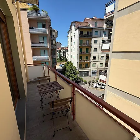 Strozzi - Modern Appartement Florence